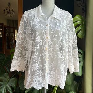 Plus Size Elegant White 3/4 Sleeves Lace Button Down Blouse